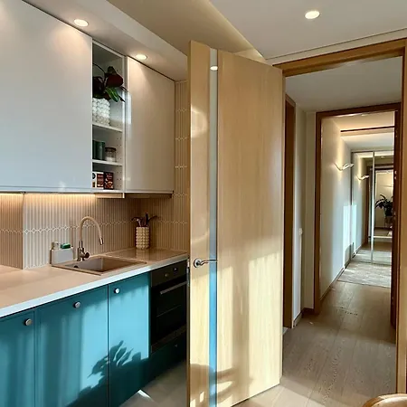 West Side Ii Apartment